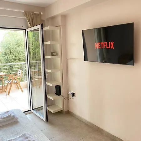 Seaside One-Bedroom On Chalkis Exterior photo