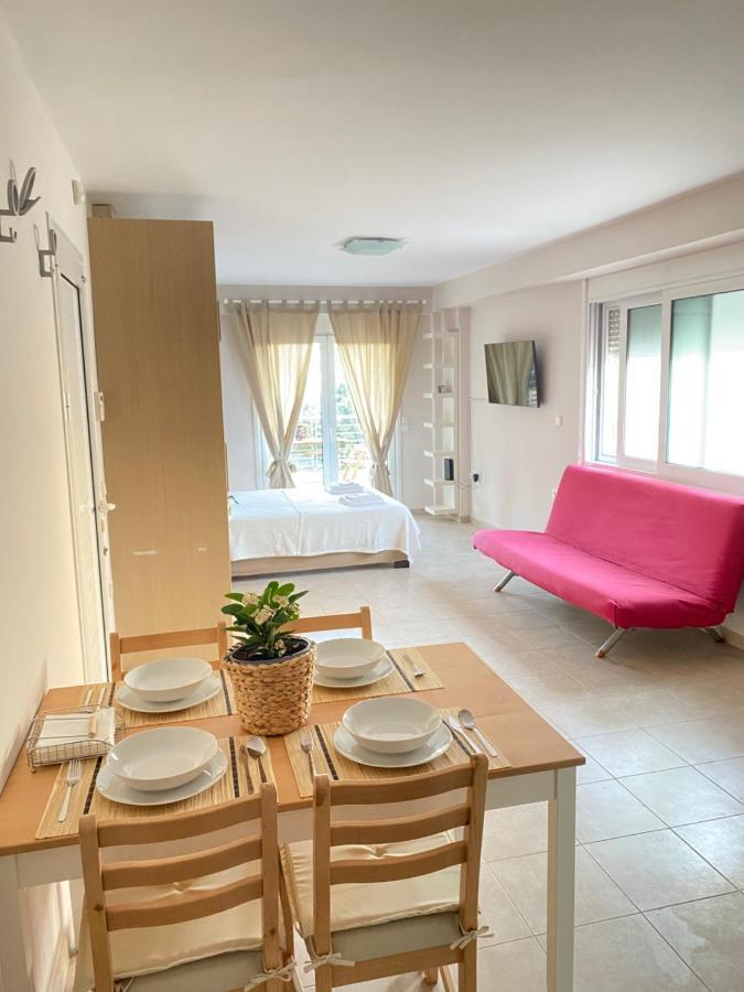 Apartment Seaside One-bedroom On *
